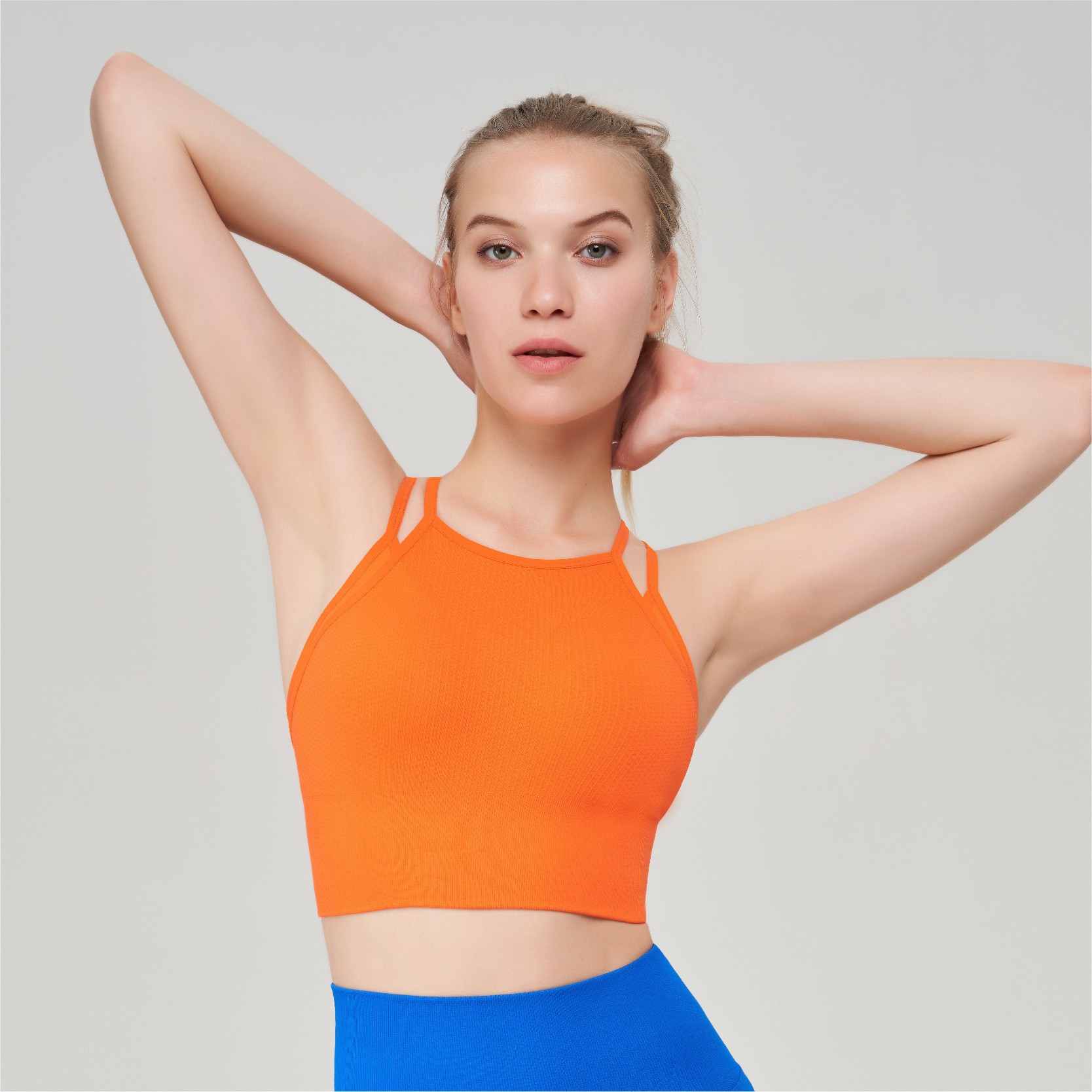 Seamless Sports Halter Bra with Multi-Strap Back Design BCW001 - Image 3